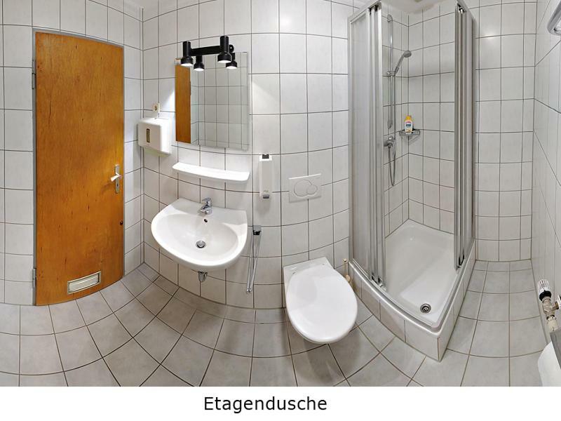 Single Room with Shared Shower in Hallway,1742642056:JPEG